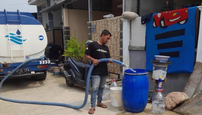 Perumdam Tkr Bantu Ribu Liter Air Bersih Untuk Warga Korban Banjir