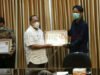 Berita Banten: Walkot Cilegon Beri Penghargaan kepada 10 Besar Penyumbang Pajak Daerah.