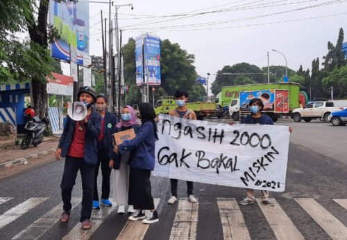 Mahasiswa UNIS Turun ke Jalan, Galang Dana untuk Korban Gempa dan Banjir