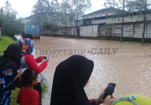 Berita Tangerang, Berita Kabupaten Tangerang, Berita Tangerang Terbaru, Berita Tangerang Hari Ini: Banjir Kembali Rendam Kawasan Olex Balaraja