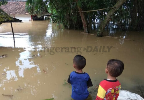 Berita Tangerang, Berita Tangerang Terbaru, Berita Tangerang Terkini, Berita Tangerang Hari Ini, Berita Kabupaten Tangerang, Berita Kabupaten Tangerang Terbaru, Berita Kabupaten Tangerang Terkini, Berita Kabupaten Tangerang Hari Ini, Banjir di Cimanceuri, Banjir di Cimanceuri Tigaraksa, Banjir di Cimanceuri Tangerang: 50 Rumah di Desa Margasari Tigaraksa Terendam Banjir