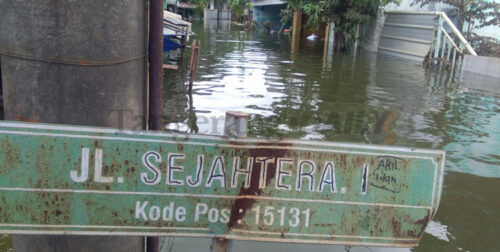 Berita Tangerang, Berita Tangerang Terbaru, Berita Tangerang Terkini, Berita Tangerang Hari Ini, Berita Kota Tangerang, Berita Kota Tangerang Terbaru, Berita Kota Tangerang Terkini, Berita Kota Tangerang Hari Ini, Berita Banjir, Berita Banjir Tangerang: Warga Total Persada Minta Pemkot Tangerang Serius Atasi Banjir