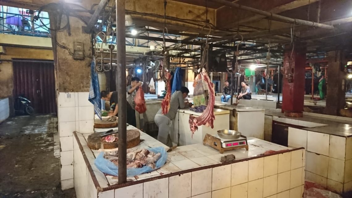 Harga Daging Sapi di Pasar Anyar Masih Tinggi, Pedagang Mengeluh