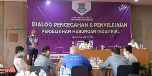 Buruh, Buruh Tangerang, Hubungan Industrial Tangerang, Serikat Pekerja Tangerang, Serikat Buruh Tangerang, Perselisihan Hubungan Industrial Tangerang: Perselisihan Kerja Masih Tinggi, Disnaker Kabupaten Tangerang Gelar Dialog