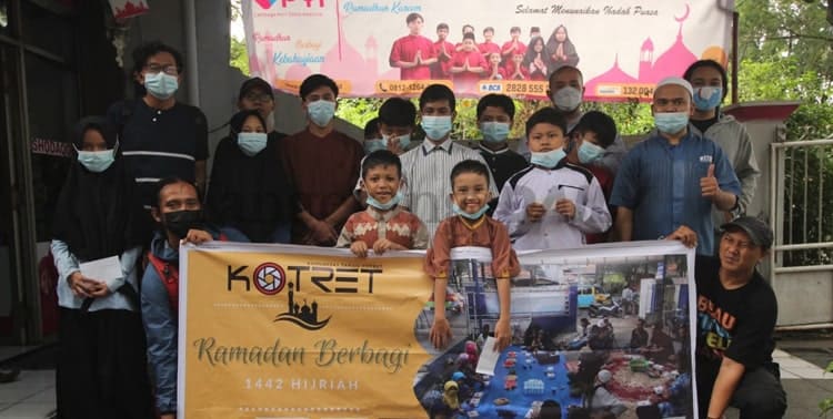 Kotret Santuni Ratusan Anak Yatim dan Duafa di Kota Tangerang