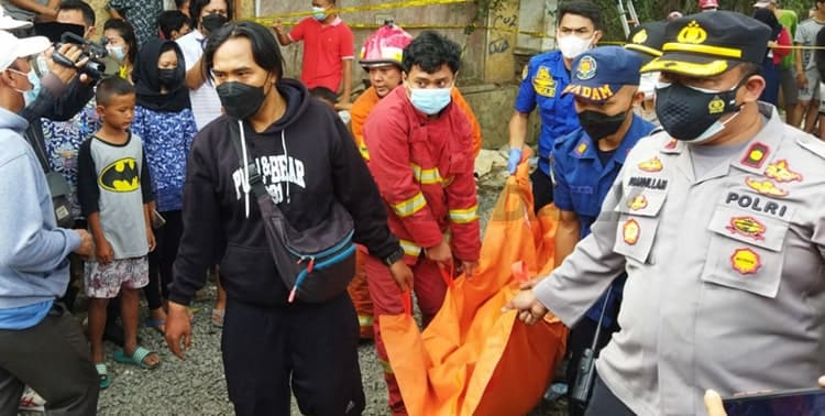 Polisi masih menyelidiki tewasnya lima orang di gorong-gorong Perumahan Taman Royal, Cipondoh, Kota Tangerang.