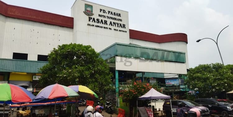 PD Pasar Kota Tangerang mulai memberlakukan penerapan aplikasi PeduliLindungi di dua pasar tradisional, yakni Pasar Anyar dan Pasar Poris.