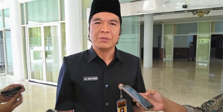 Status pengunduran diri Sekretaris Daerah (Sekda) Banten Al Muktabar telah resmi mendapatkan persetujuan dari Pemerintah Pusat. 