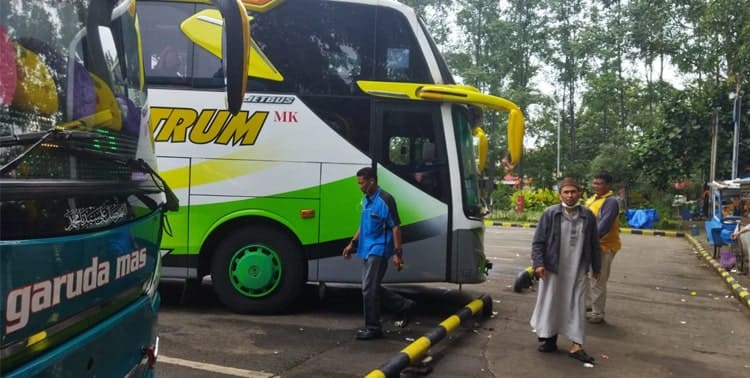 Penumpang bus antar kota di Kota Tangerang keberatan atas rencana pemerintah yang akan memberlakukan tes PCR di semua moda transportasi.