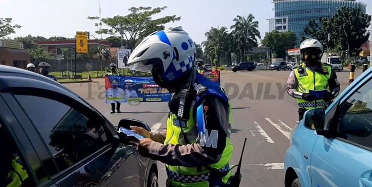 Operasi Zebra di Tangsel, Polisi Incar Pengguna Rotator hingga Knalpot Bising