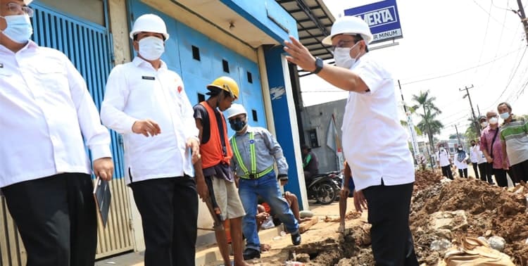 Perusahaan Umum Daerah Air Minum (Perumdam) Tirta Kerta Raharja Kabupaten Tangerang melakukan ekspansi pelayanan di wilayah Kelapa Dua, Curug