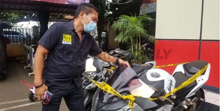 Polisi Sektor Ciledug menggulung  komplotan pencuri spesialis  motor sport yang kerap beraksi di wilayah Tangerang Raya.