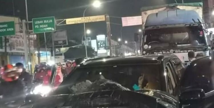 Kanit Laka Lantas Polres Tangsel Iptu Nanda Setya Pratama Baso mengatakan, tabrakan beruntun di Jalan Dewi Sartika, karena rem blong