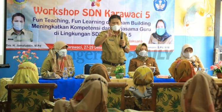 Untuk meningkatkan kualitas pembelajaran dengan cara yang menyenangkan di tengah pandemi Covid-19, Sekolah Dasar Negeri (SDN) Karawaci 5 menyelenggarakan workshop, Senin 27 Desember 2021.