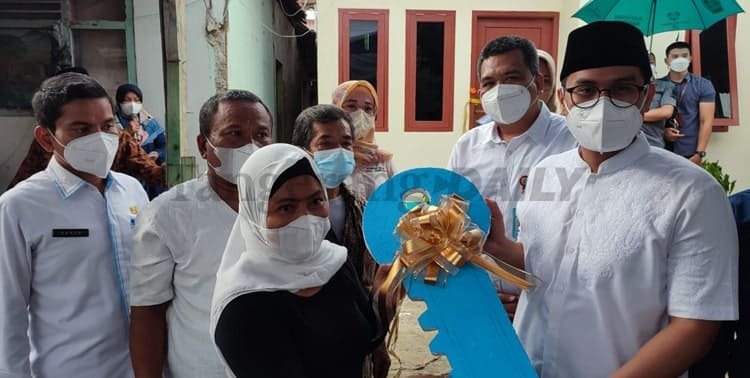 Pemerintah Kota Tangerang Selatan (Pemkot Tangsel) membedah 198 Rumah Tidak Layak Huni (RTLH) pada tahun anggaran 2021,