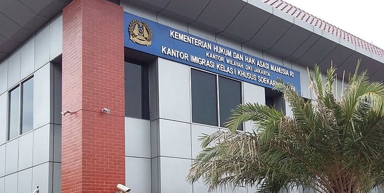 Kantor Imigrasi Kelas I Khusus Bandara Soekarno-Hatta mencatat sebanyak 15.725 warga negara asing (WNA) masuk ke Indonesia melalui Bandara Soekarno-Hatta