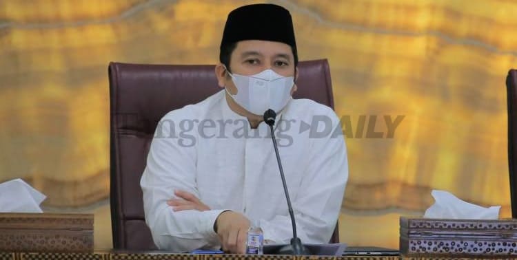 Pemerintah Pusat akan mulai menggelar vaksin booster pada 12 Januari mendatang. Wali Kota Tangerang Arief Wismansyah meminta Presiden Jokowi Widodo menggratiskan vaksin Booster Covid-19 atau dosis ketiga.