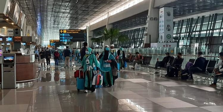 Lion Air Group hari ini 8 Januari 2022 memulai layanan penerbangan perdana kembali untuk ibadah umrah dari Jakarta melalui Bandara Udara Internasional Soekarno-Hatta di Tangerang, Banten (CGK) tujuan Bandar Udara Internasional Pangeran Mohammad bin Abdul Aziz-Madinah (MED).