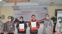 Bank Banten menandatangani PKS dengan Perumdam Tirta Berkah terkait pembayaran layanan PDAM, Kamis 20 Januari 2022.