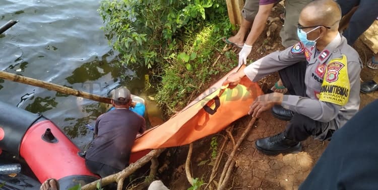 Seorang pria berinisial WH, 41 tahun, ditemukan tewas tenggelam di bekas galian pasir di Suradita, Cisauk, Senin 24 Januari 2022.