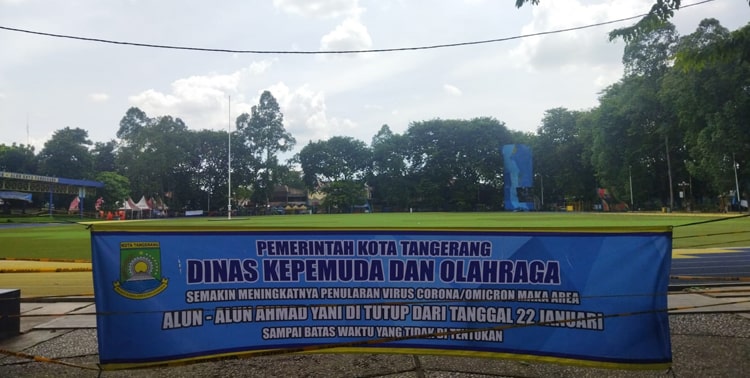 Pemerintah Kota (Pemkot) Tangerang menutup seluruh taman tematik dan ruang terbuka hijau seiring dengan melonjaknya kasus positif Covid-19.