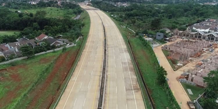 PT Jasa Marga melalui anak usahanya PT Cinere Serpong Jaya (CSJ) melakukan uji laik fungsi jalan tol Ruas Pamulang-Cinere.