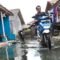 Tiga bulan terendam banjir, Pemkab Tangerang akhirnya menyiapkan fasilitas dapur umum dan posko kesehatan di kampung Gaga, Desa Tanjung Pasir