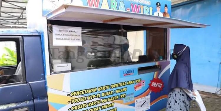 Kecamatan Jatiuwung, Kota Tangerang menghadirkan terobosan baru dalam kemudahan pelayanan administrasi kependudukan dengan meluncurkan Mobil Wara Wiri Mencetak Surat dengan Cepat (Merapat).