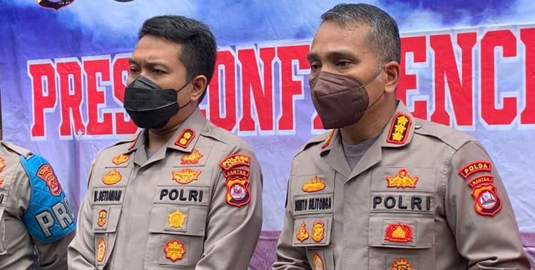 Satreskrim Polres Lebak masih mendalami kasus dugaan penimbunan 24 ton minyak goreng yang dilakukan MK, 31 tahun di Jalan Raya Petir, Desa Cempaka, Kecamatan Warunggunung, Kabupaten Lebak, Banten.