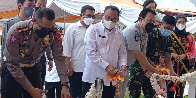 Bapenda Provinsi Banten meresmikan (soft launching) dan membuka pelayanan kantor Unit Pelaksana Teknis (UPT) Samsat Malingping