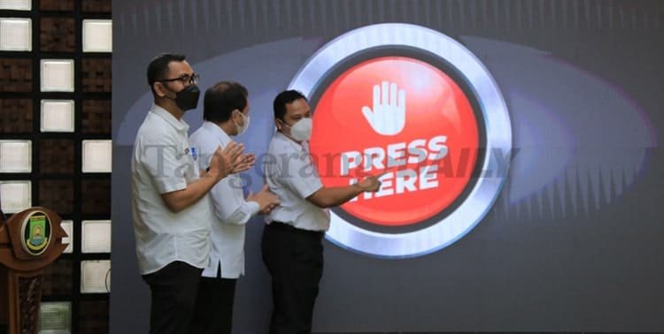 Dinas Ketenagakerjaan (Disnaker) memberikan fasilitas baru yaitu Tangerang Cakap Kerja. Platform digital yang terintegrasi dalam aplikasi Tangerang LIVE, menawarkan solusi pengembangan skill, kompetensi dan kapabilitas para pencari kerja.