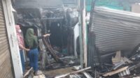 Kerugian akibat terbakarnya pasar Gembong, Kecamatan Balaraja, Kabupaten Tangerang ditaksir hingga Rp1 miliar.