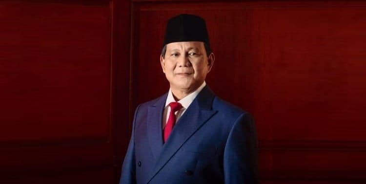 Rilis terbaru lembaga survei Indonesia Political Opinion (IPO) tentang Pilpres menempatkan Prabowo Subianto sebagai tokoh dengan elektabilitas tertinggi, tetapi saat pertanyaan tertutup dan responden disodorkan 40 nama tokoh lainnya, posisinya turun drastis digantikan oleh Anies Baswedan yang menempati urutan teratas.