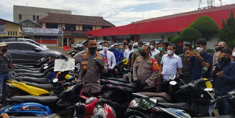 Polres Metro Tangerang Kota berhasil mengamankan 27 pelaku pemetik termasuk lima penadah dalam kasus pencurian kendaraan bermotor (curanmor).