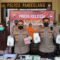 Ditresnarkoba Polda Banten dan Polres Pandeglang menyita narkoba jenis sabu dan pil ekstasi skala besar dari rumah adik salah tersangka AS alias Anan (48). AS merupakan 1 dari 7 tersangka pengedar narkoba di pesisir laut Pandeglang yang ditangkap tiga hari lalu.