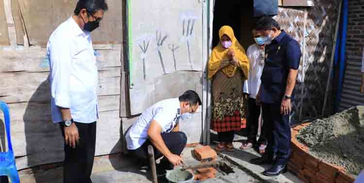 Ratusan rumah di Kota Tangerang masuk dalam program bedah rumah tahun 2022. Program dari Pemerintah Kota Tangerang ini dilaksanakan melalui Dinas Perumahan dan Permukiman (Disperkim)