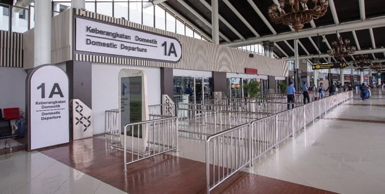 Pengelola Bandara Soekarno-Hatta, PT Angkasa Pura II mengoperasikan kembali Skytrain atau Kalayang untuk melayani perpindahan pengguna jasa antar terminal selama periode angkutan Lebaran 2022.