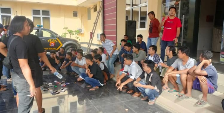 Kasus pengeroyokan terjadi di Kampung Babakan, Desa Sukanegara, Kecamatan Muncang, Kabupaten Lebak pada Minggu, 8 Mei 2022.