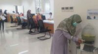 Berbagai upaya terus dilakukan pihak Rumah Sakit Umum Daerah (RSUD) Banten, mulai dari peningkatan sarana dan prasarana, kembali pihak RSUD Banten menghadirkan program senyaman hotel bagi para pengunjung Rumah Sakit (RS).