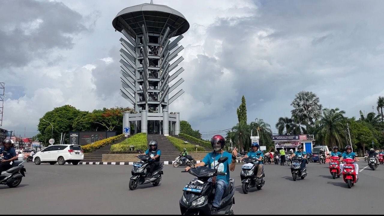 PLN UID Banten Konvoi Kendaraan Listrik Bareng Forkopimda Kota Cilegon Dukung Net Zero Emission 2060