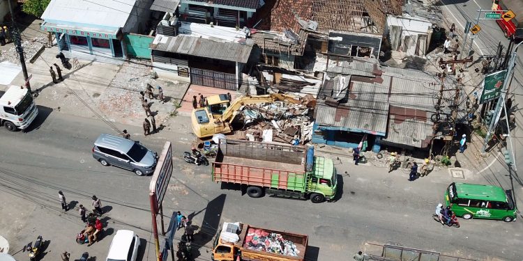 Terdampak Pembangunan Underpass Bitung, 59 Bangunan Dibongkar