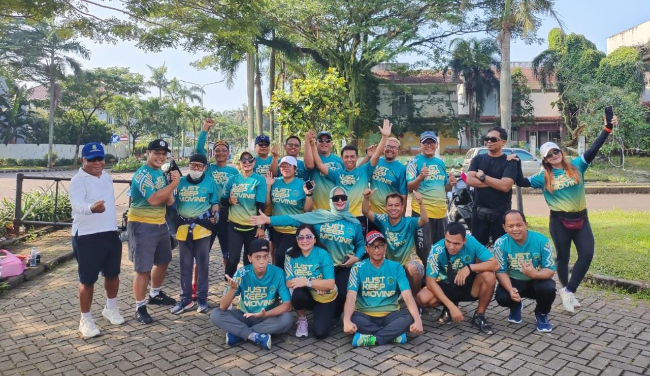 Jogging Palm Skuad, komunitas yang aktif lari pagi bersama di kawasan Palm Semi, Tangerang. (Foto : Istimewa)
