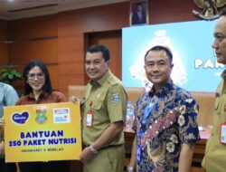 Indomaret dan Danone Salurkan 250 Paket Nutrisi untuk Balita dan Ibu di Tangerang