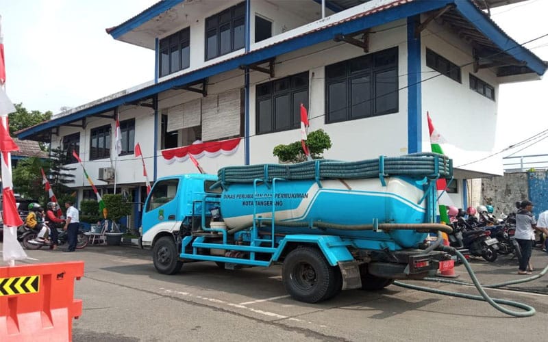 Meriahkan HUT Ke-31, Pemkot Tangerang Berikan Layanan Sedot Kakus Gratis