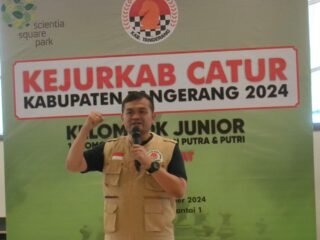 Kejuaraan Tingkat Kabupaten (Kejurkab) Catur Cepat di Kabupaten Tangerang digelar pada 13 Oktober 2024 di Scientia Square Park. Sebanyak 81 pecatur junior berusia 7 hingga 19 tahun berkompetisi dalam 7 kategori