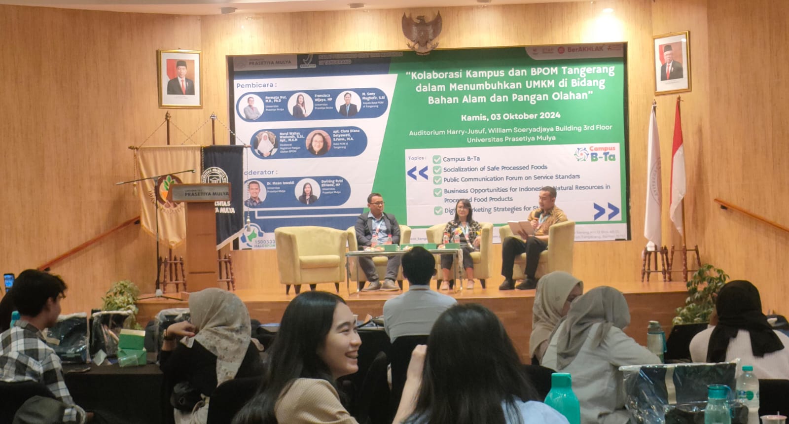 Balai POM di Tangerang meluncurkan program inovatif Campus B-Ta bersama Universitas Prasetiya Mulya untuk mendukung UMKM di sektor obat bahan alam dan pangan olahan, meningkatkan akses teknologi dan pengetahuan. Program ini bertujuan memperkuat daya saing produk lokal melalui pelatihan dan pendampingan, mendukung perkembangan kewirausahaan, serta memanfaatkan potensi sumber daya alam Indonesia