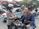 Dalam seminggu pelaksanaan Operasi Zebra Jaya 2024, Polres Tangerang Selatan menindak 256 pelanggar lalu lintas, dengan 46 pelanggaran ditindak melalui E-TLE mobile. Dapatkan informasi mengenai jenis pelanggaran yang paling umum dan himbauan untuk meningkatkan kesadaran masyarakat dalam mematuhi peraturan lalu lintas demi keamanan dan keselamatan berkendara.