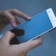 Dalam era digital yang semakin maju, ponsel pintar menjadi bagian penting dari kehidupan kita, namun juga rentan terhadap virus. Artikel ini membahas tanda-tanda ponsel terinfeksi virus, cara mengatasinya, serta langkah pencegahan untuk menjaga keamanan data dan privasi pengguna. Pelajari informasi lengkap tentang bagaimana mengenali dan menangani virus ponsel, serta tips untuk melindungi perangkat Anda dari ancaman siber.