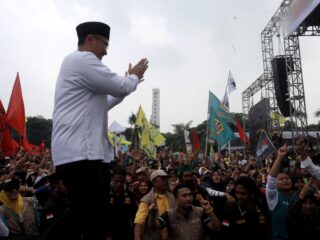 Wali Band Doakan Andika-Nanang Menang Pilkada Kabupaten Serang