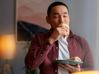 Mindful Eating: Cara Makan yang Membahagiakan